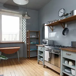 Apartment Trendy Urban Retreat In, Edinburgh