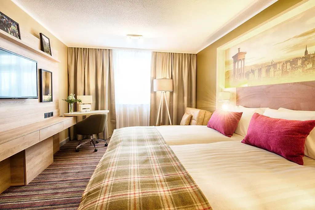 Leonardo Hotel Edinburgh Haymarket 4*,